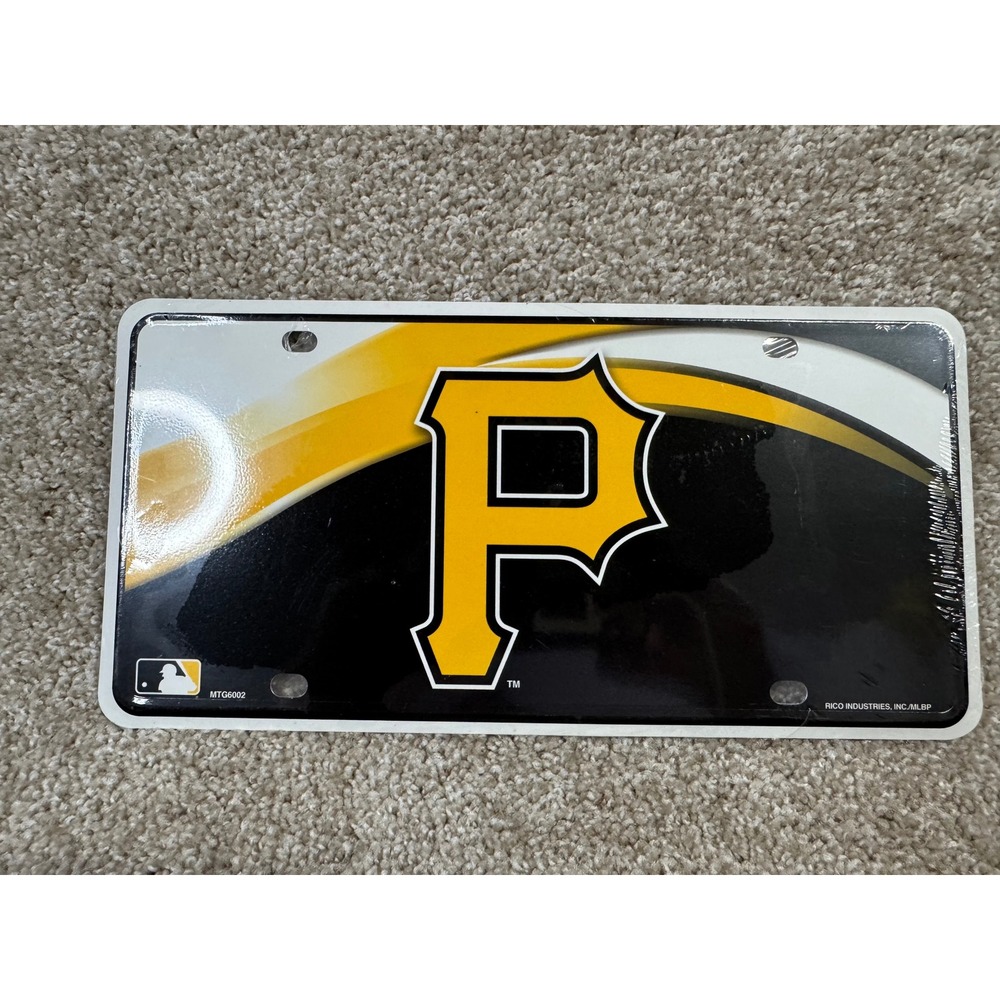 Pittsburgh Pirates MLB License Plate Rico Industries MTG6002 Black Gold New